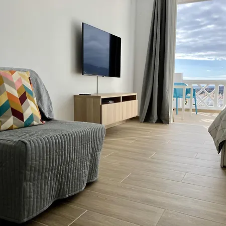 - Modern With Terrace Views Of Ocean & Sunset Apartament