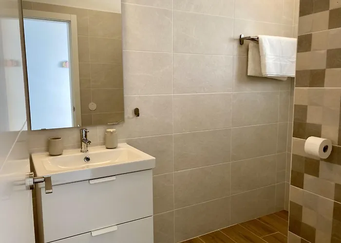 Apartament - Modern With Terrace Views Of Ocean & Sunset Costa Adeje (Tenerife)