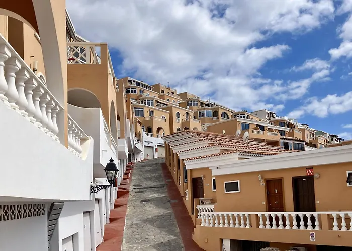 - Modern With Terrace Views Of Ocean & Sunset