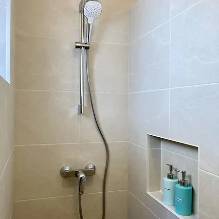 Apartman - Modern With Terrace Views Of Ocean & Sunset *