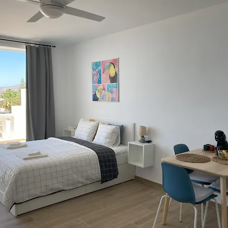 Appartement - Modern With Terrace Views Of Ocean & Sunset