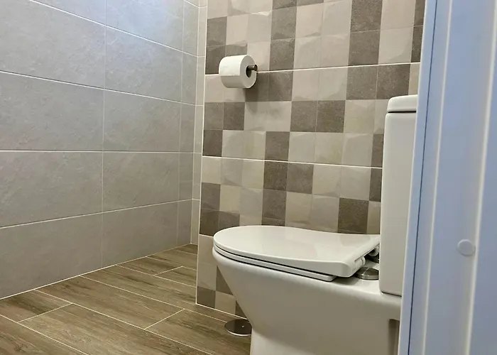 - Modern With Terrace Views Of Ocean & Sunset *